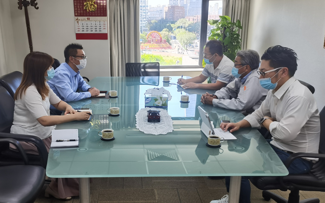市外企協(xié)會走訪慰問企業(yè)